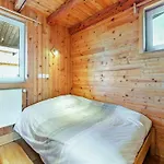 In With Garden Views Chalet *