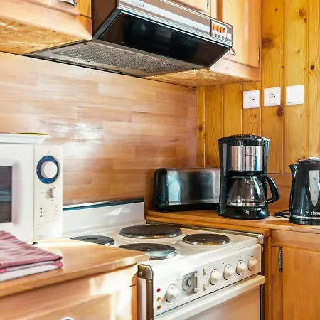 Chalet Quaint In With Garden *