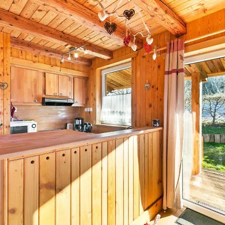 Quaint In With Garden *