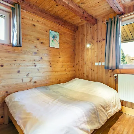 Quaint In With Garden Chalet