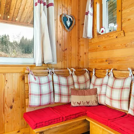 In With Garden Views Chalet Harreberg