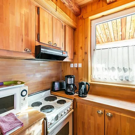 In With Garden Views *