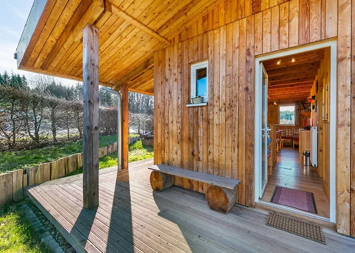 In With Garden Views