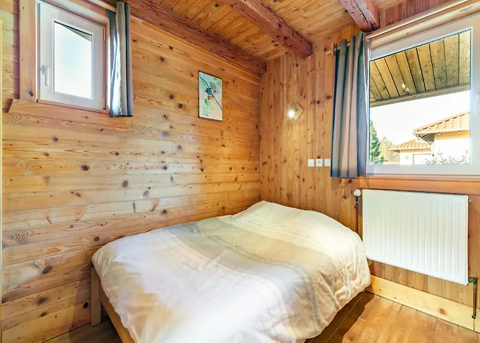 Chalet In With Garden Views