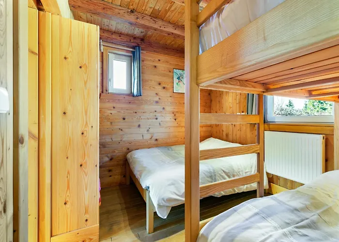 In With Garden Views Chalet Harreberg